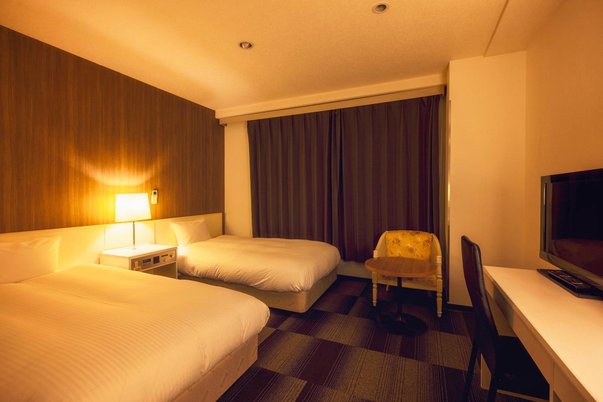 איזומי-סנו City Hotel Air Port In Prince מראה חיצוני תמונה
